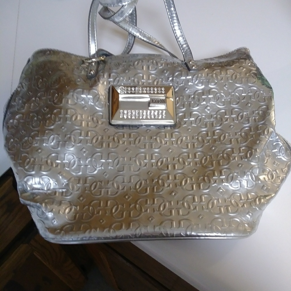 Guess purse
